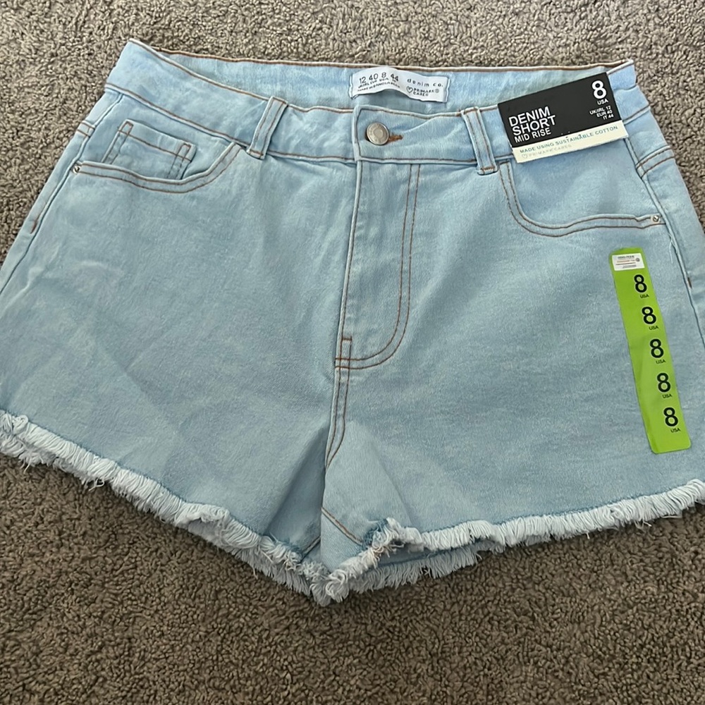 Denim mid rise short